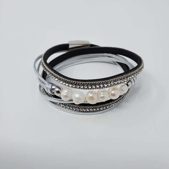 Silver Double-wrapped Bracelet - Picture 1 of 3